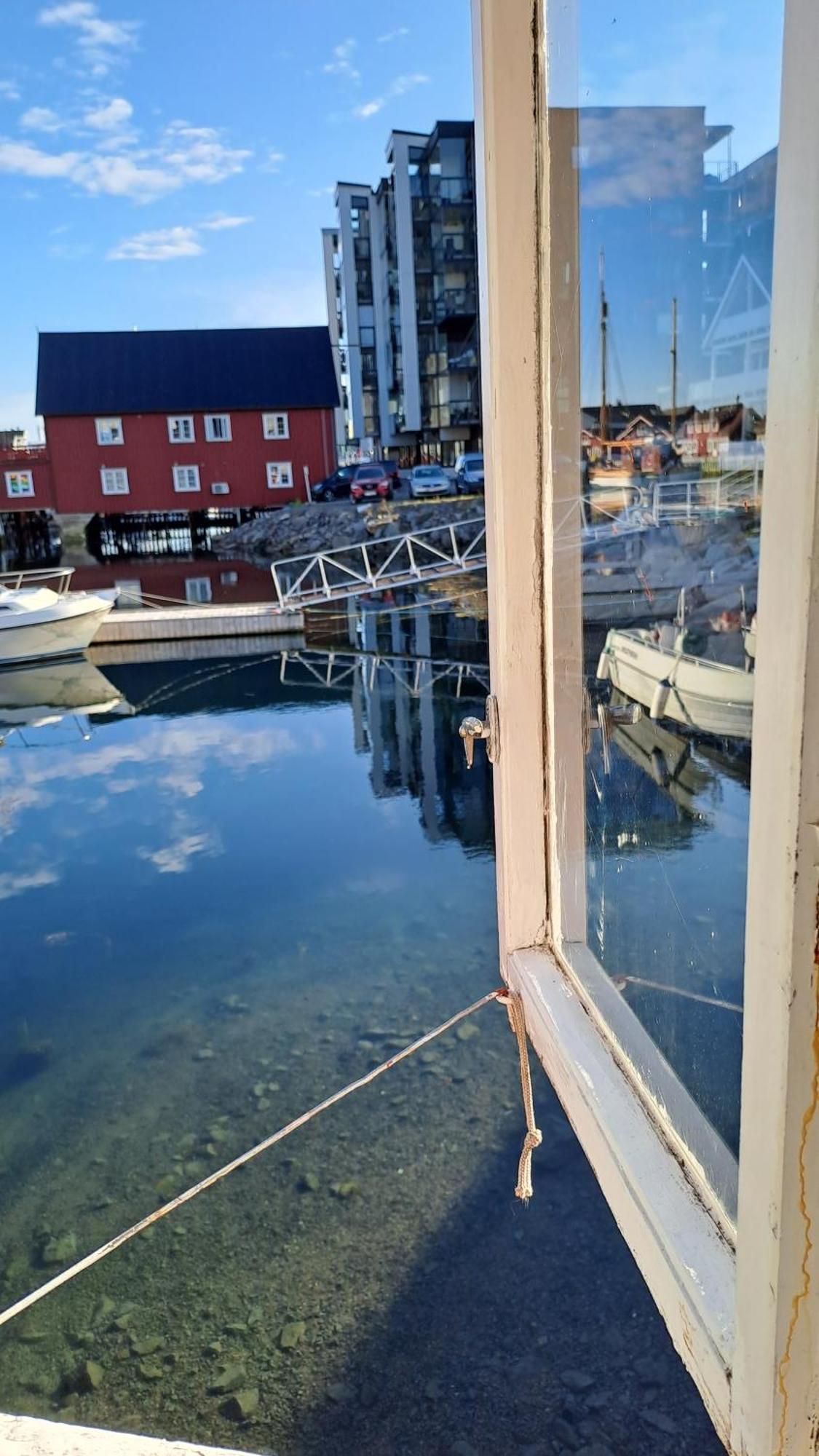 Ferienwohnung Kule Gule Huset Svolvær Exterior foto