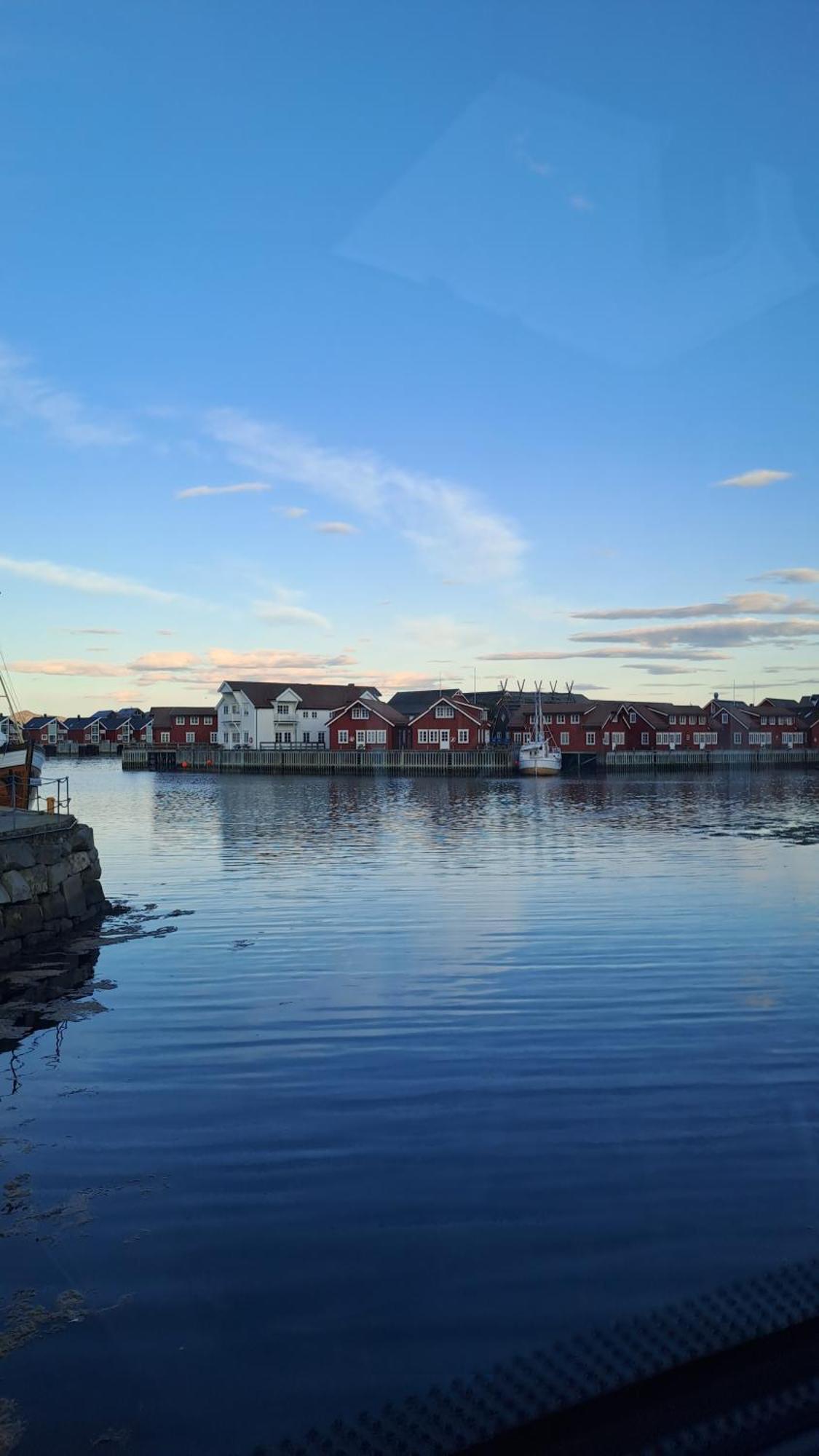 Ferienwohnung Kule Gule Huset Svolvær Exterior foto